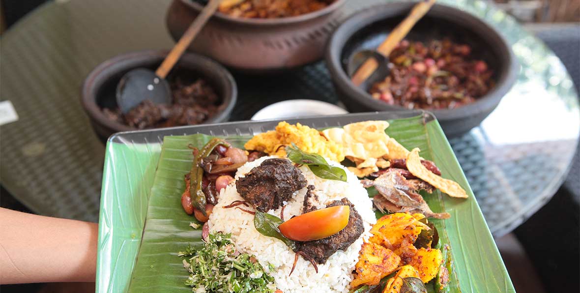 Srilanka Food - arenatours.com